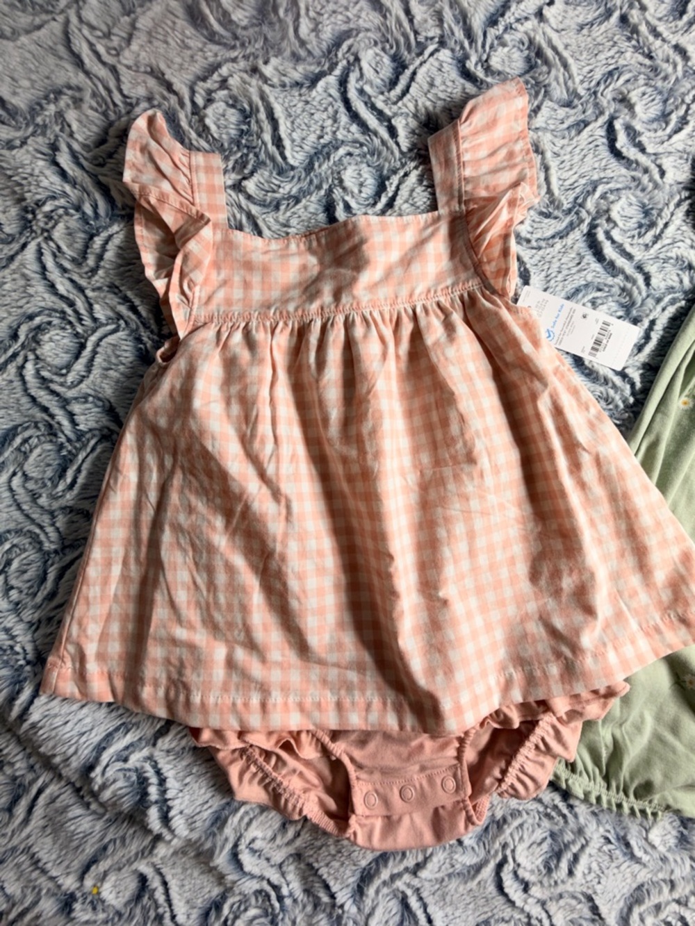 Size 24 Months NWT Carter’s Bundle - Pink Gingham & Sage Green Bee Romper - Picture 2 of 5